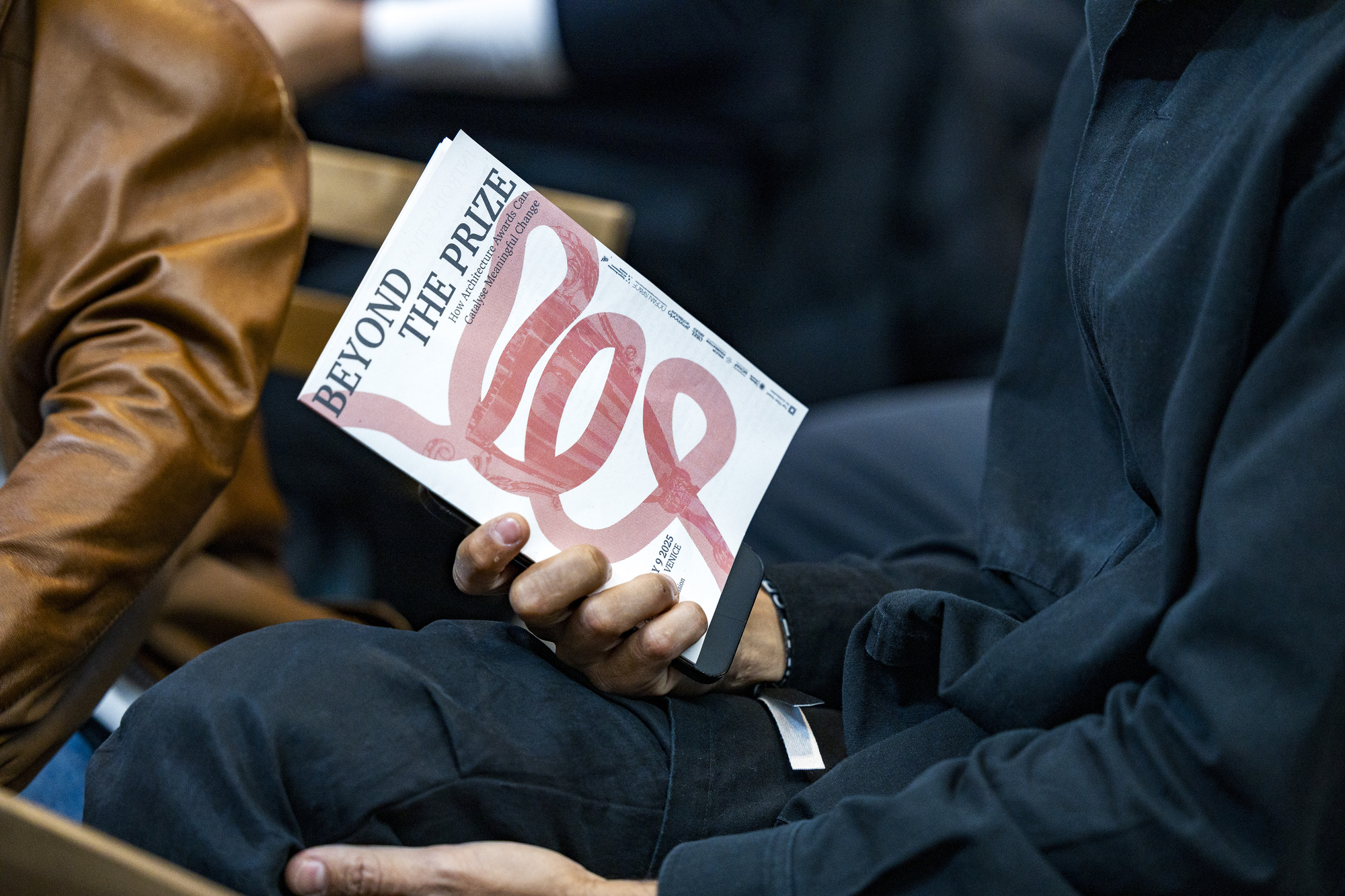 Semeando o Futuro e Reestruturando o Impacto Arquitetônico