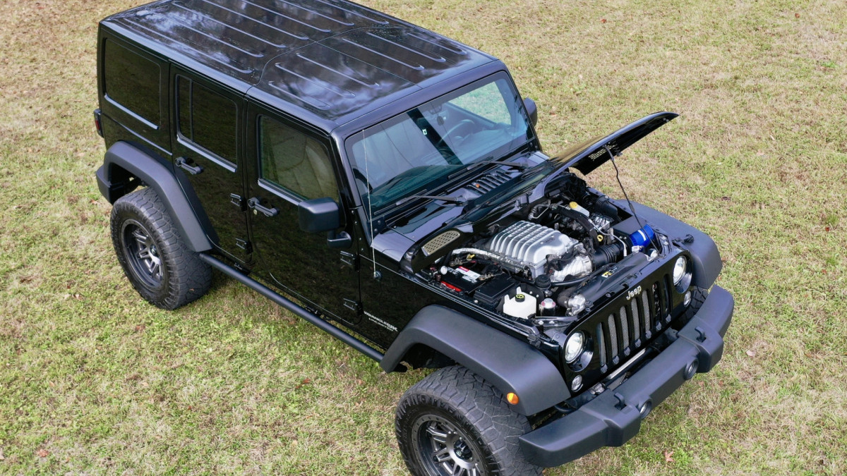 Jeep Wrangler com motor Hellcat embala 707 HP por menos de US$ 100.000