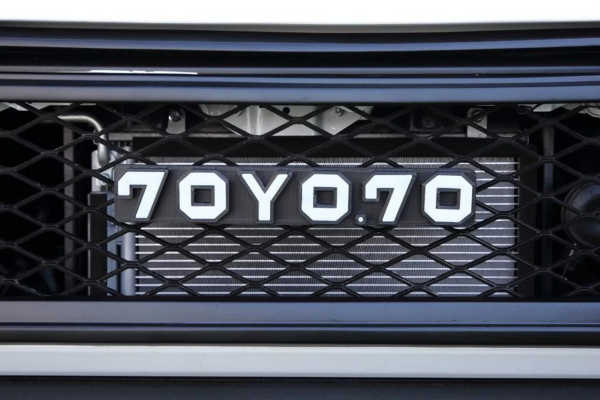 Alguém transformou o Suzuki Jimny em um minúsculo Land Cruiser 70 – e você pode comprá-lo