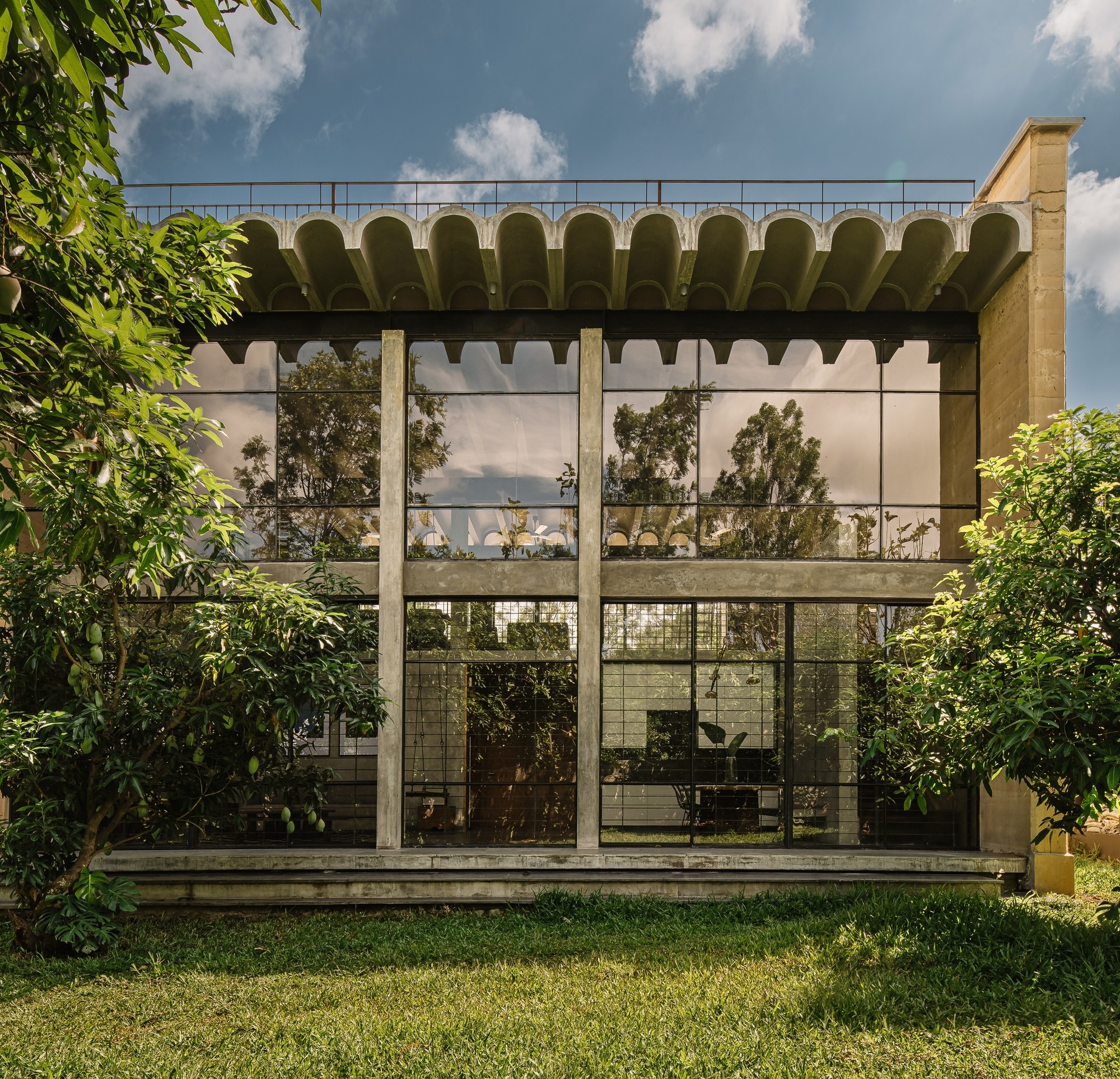 A Casa da Caixa de Fósforos / STAPATI