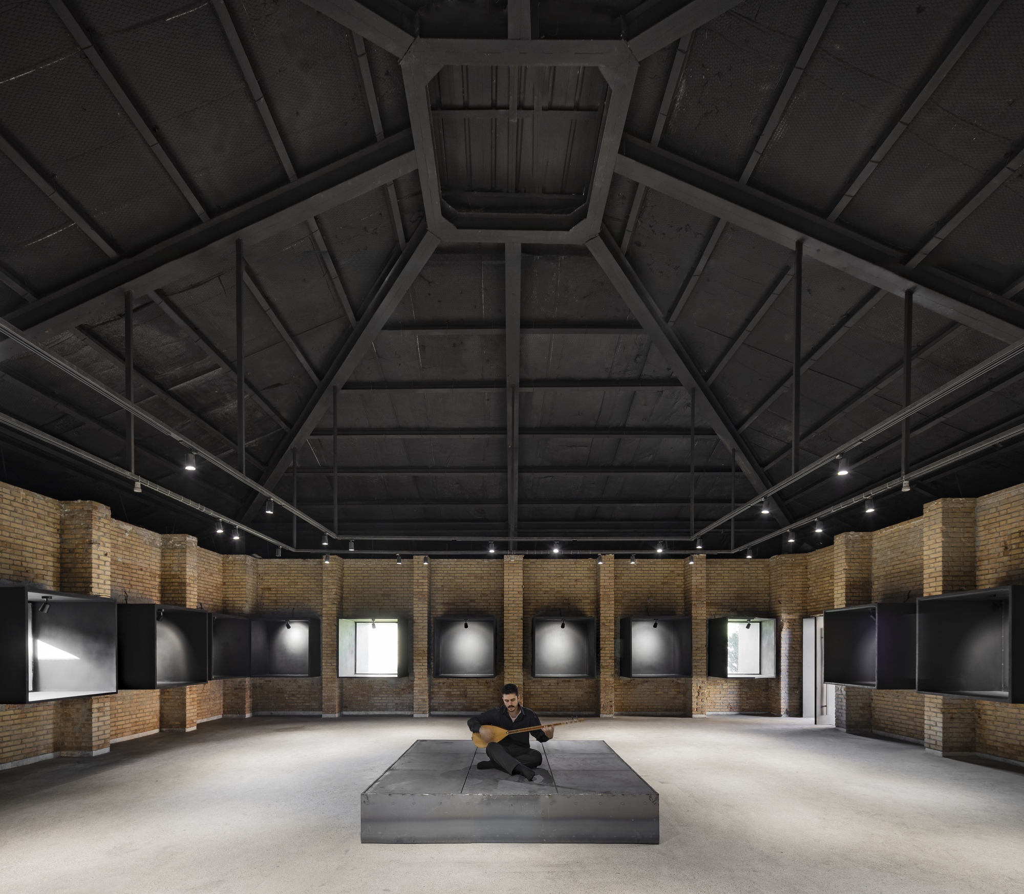 Galeria Sem Parede / Sepide Elmi