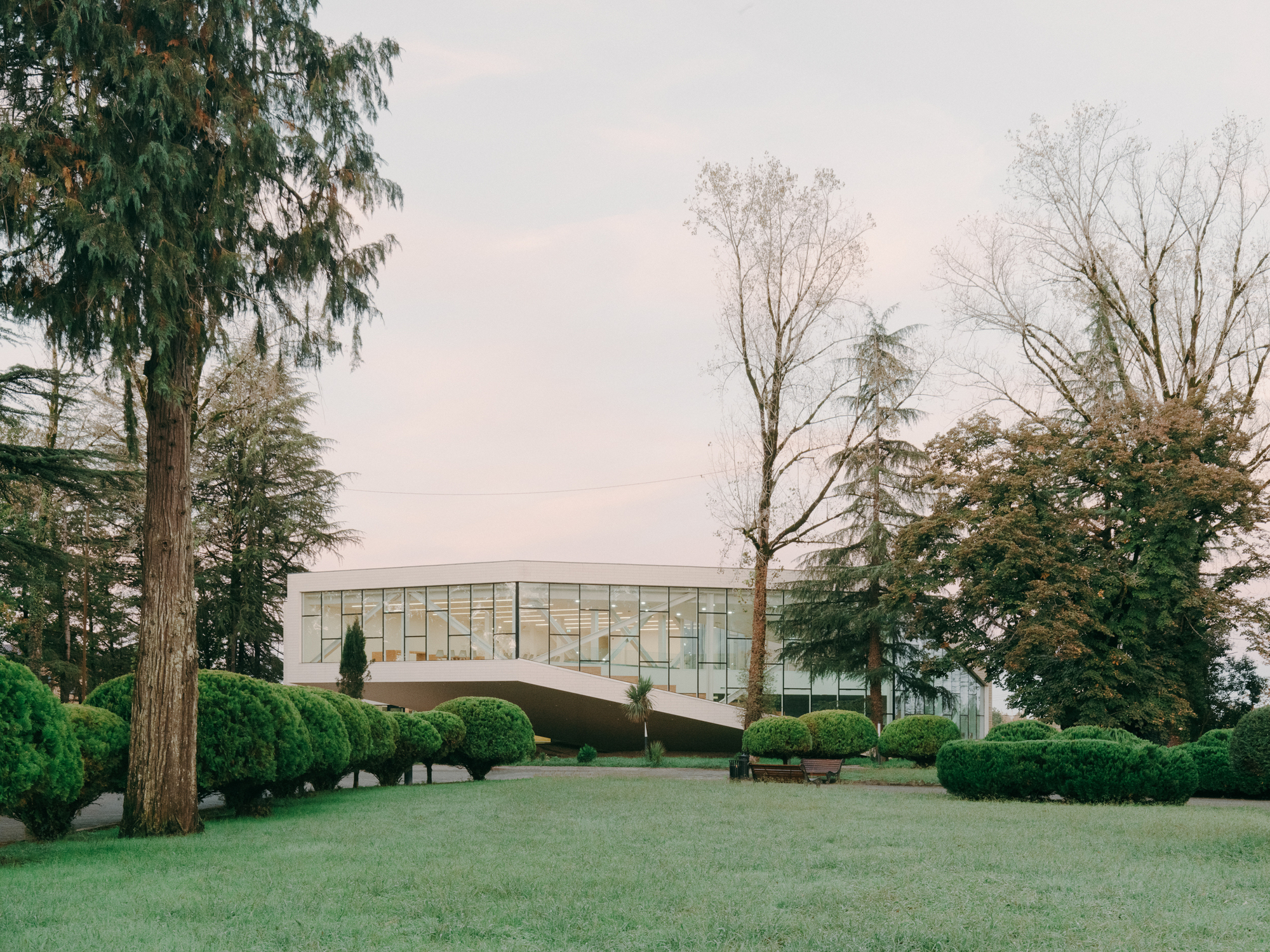 Centro Presidencial Zviad Gamsakhurdia / Tsanava + Maisuradze + T-architects