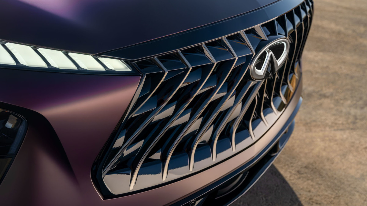 O novo QX65 da Infiniti está chegando para enfrentar o BMW X6