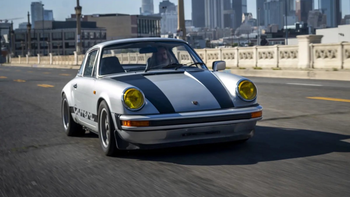 Magnus Walker está vendendo uma grande parte de sua diversificada coleção Porsche