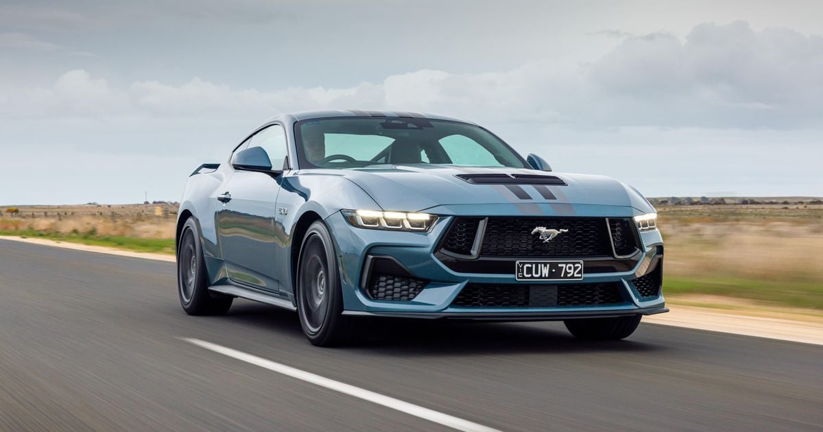 Manual do Ford Mustang será retirado “de nossas mãos frias e mortas”, diz CEO