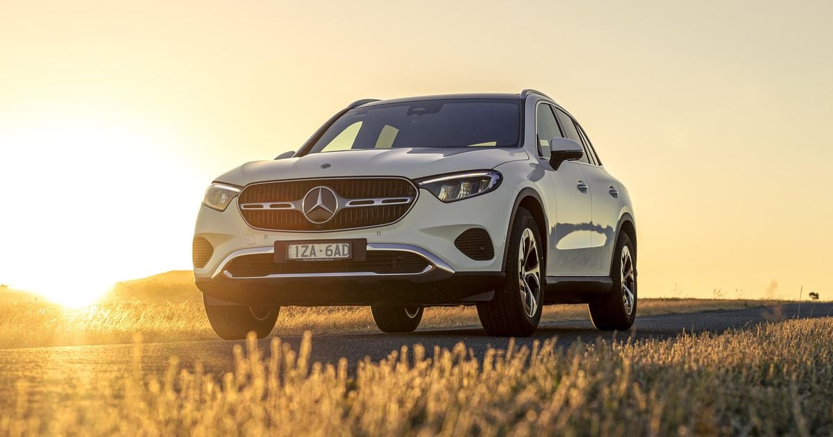Modelo básico Mercedes-Benz GLC 2026 recebe redução de preço com ‘edição especial’
