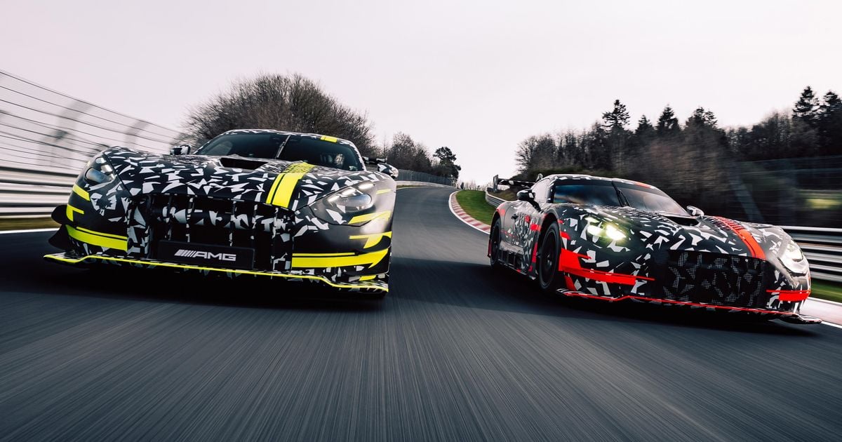 Mercedes-AMG GT Black Series provocado ao lado do irmão GT3 de corrida