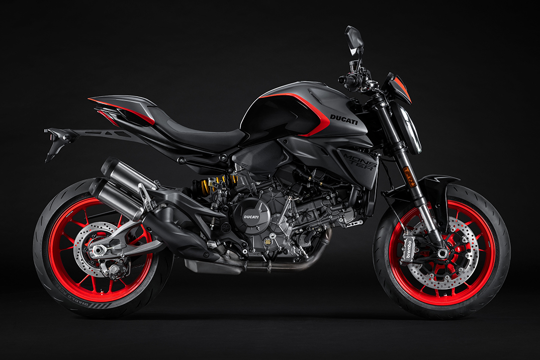 Ducati acena para o S4 de 2001 com o Monster Sport Livery de 2026