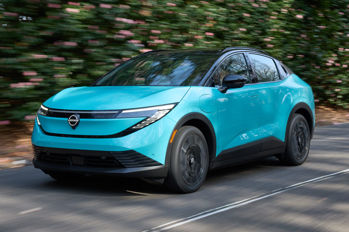 Um júri de mulheres jornalistas elege o Nissan Leaf como o melhor carro do mundo em 2026