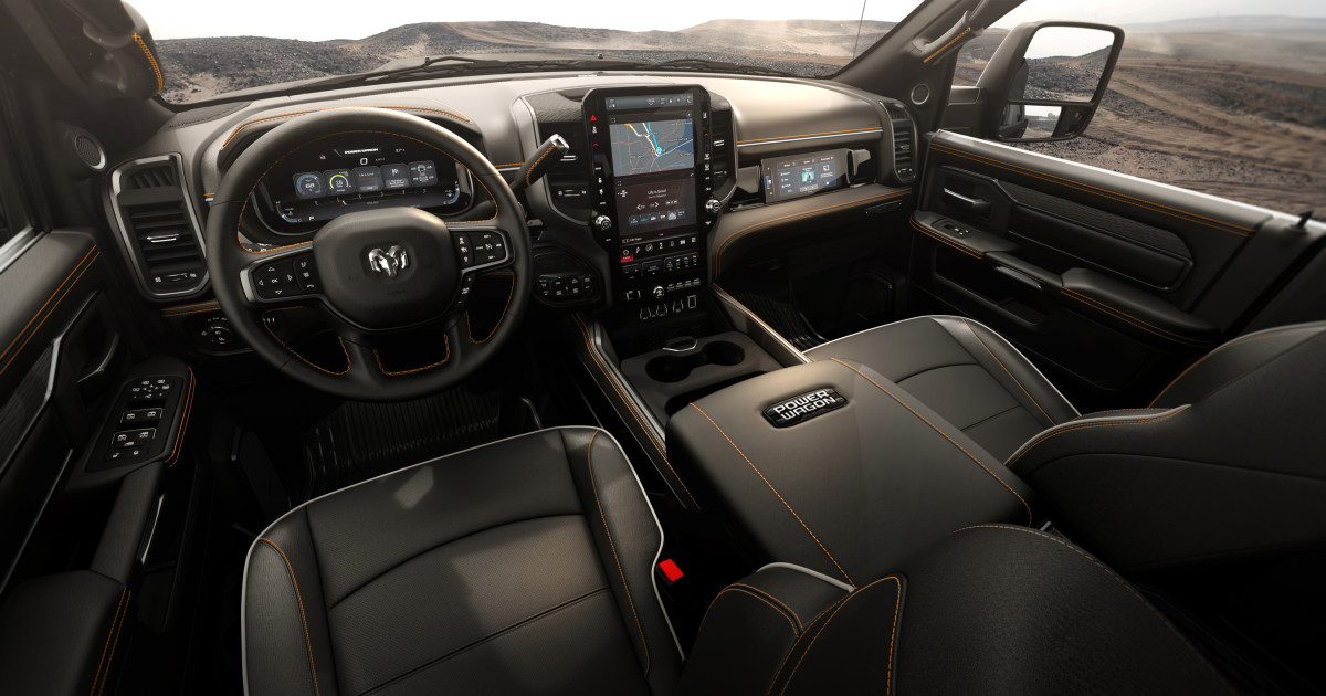 Ram revela Lunar Edition 2500 Power Wagon e Rebel para Eclipse Night