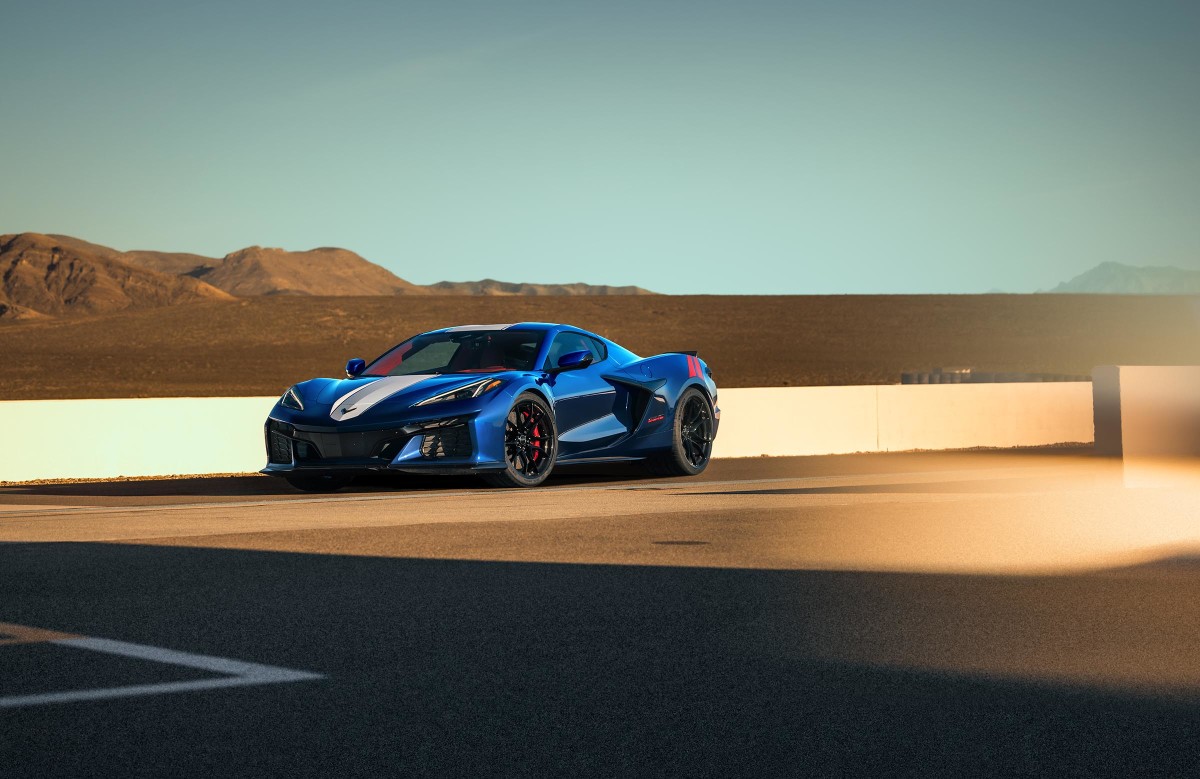 Corvette Grand Sport retorna com o primeiro modelo híbrido