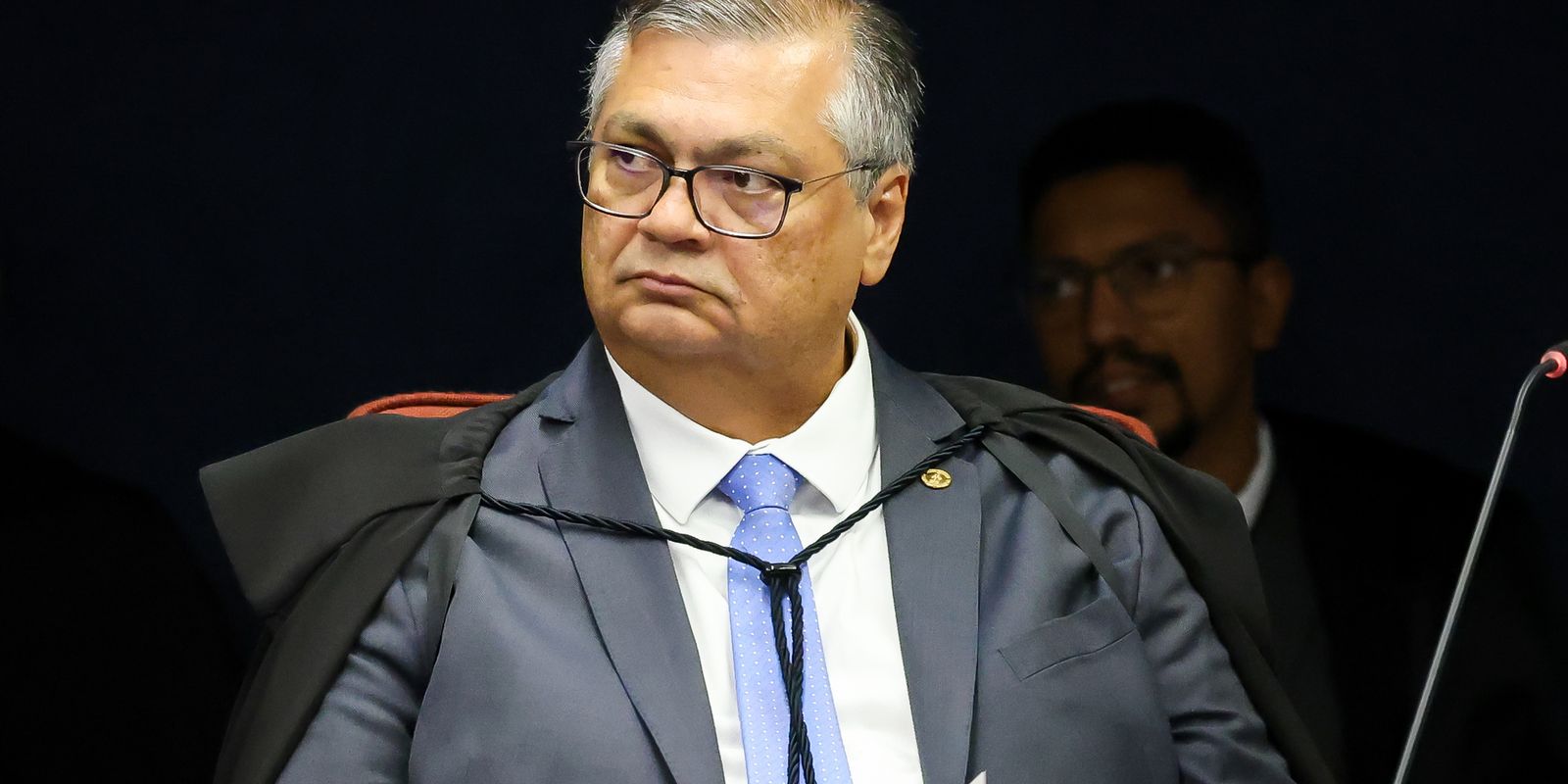 Dino proíbe saques em espécie de emendas parlamentares