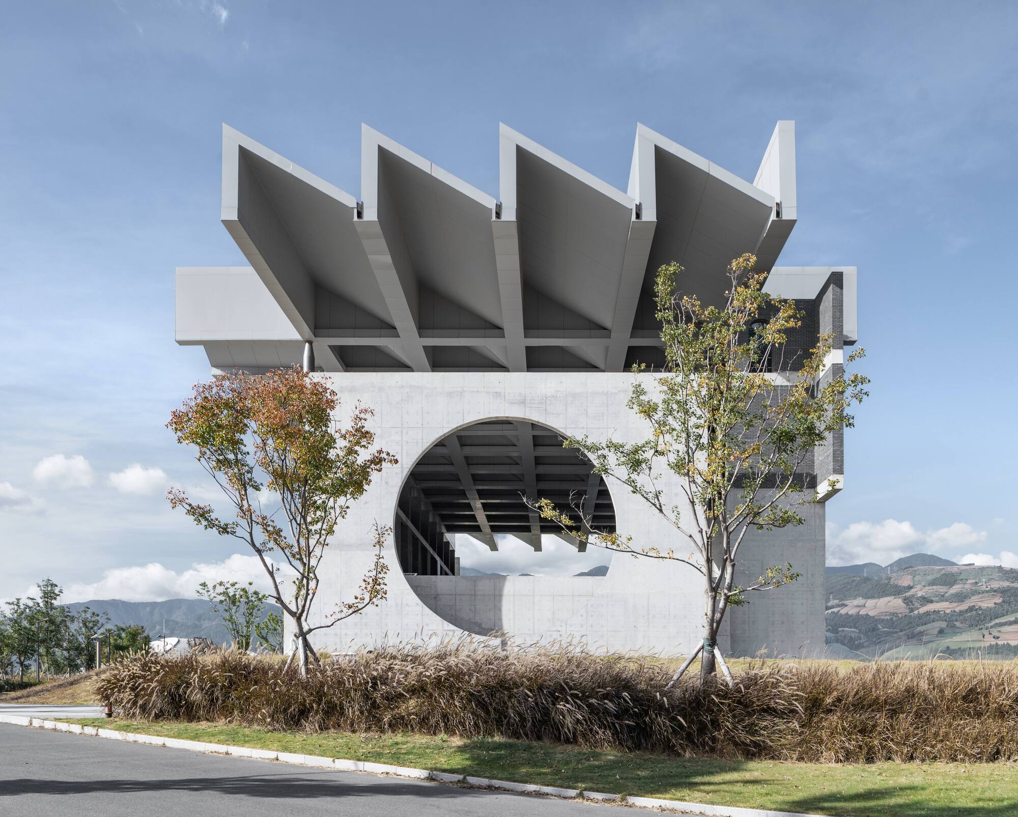 Complexo do Museu de Cinema de Xichang Jianchuan – Museu de Cinema Documentário / Tanghua Architects & Associates