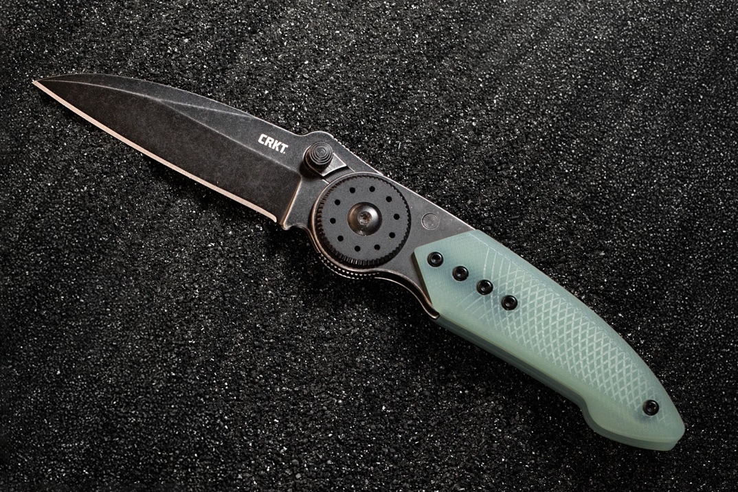 Walker Blade Lock da CRKT atordoa neste Natural G10 Colorway
