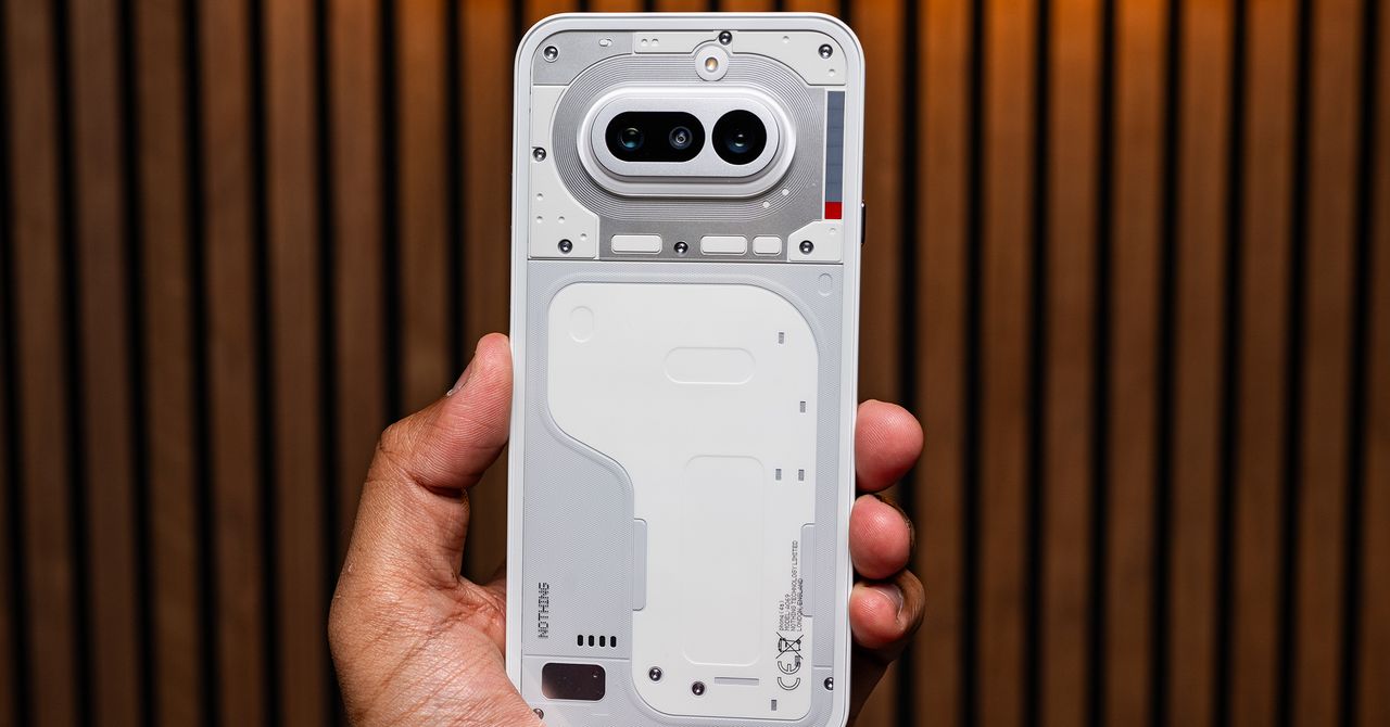 Nada tem dois novos telefones de médio porte, mas apenas um será vendido nos EUA