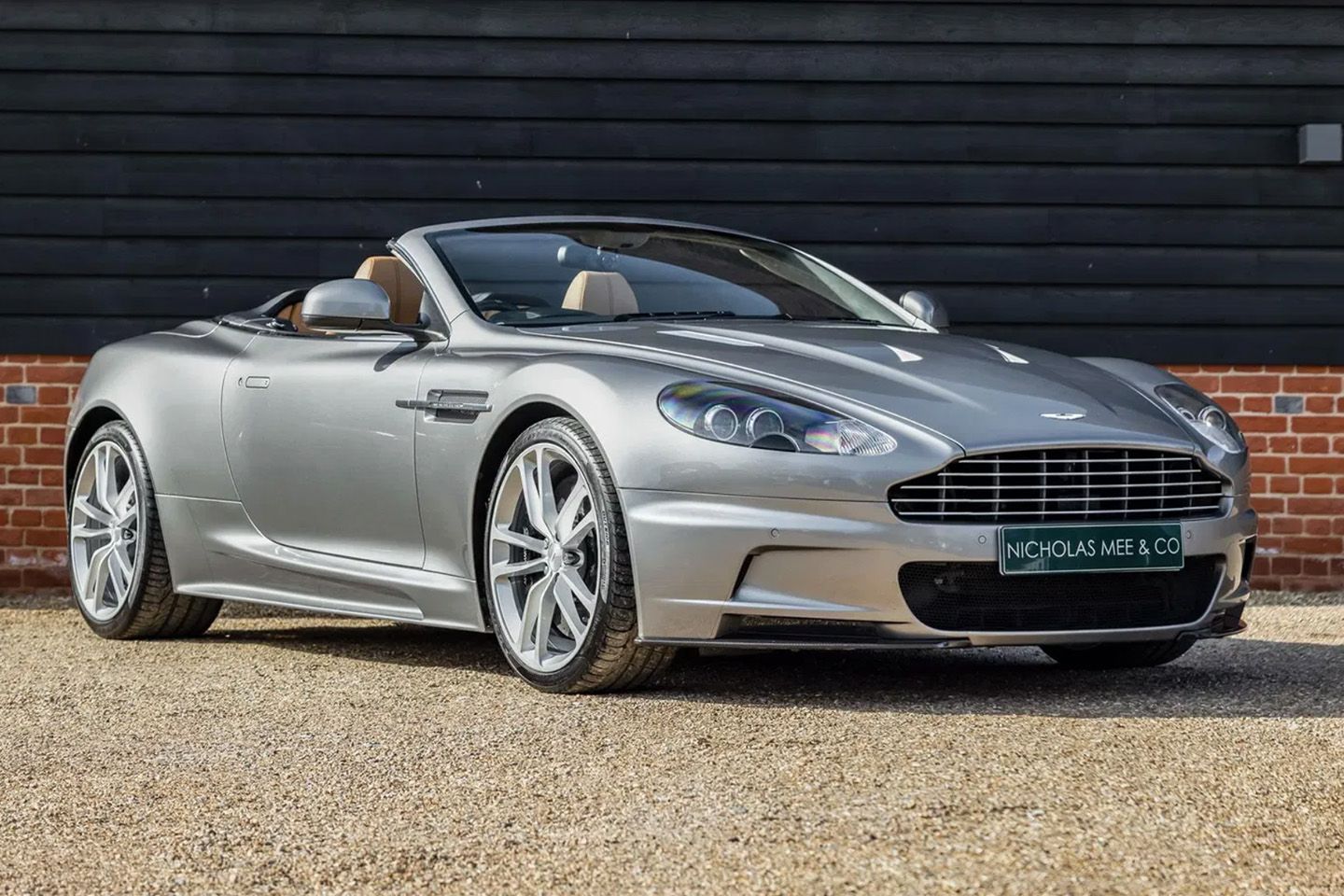 Manual ultra-raro Aston DBS Volante à venda