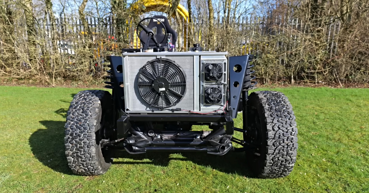 Este chassi movido a Tesla pode transformar caminhões clássicos em veículos elétricos