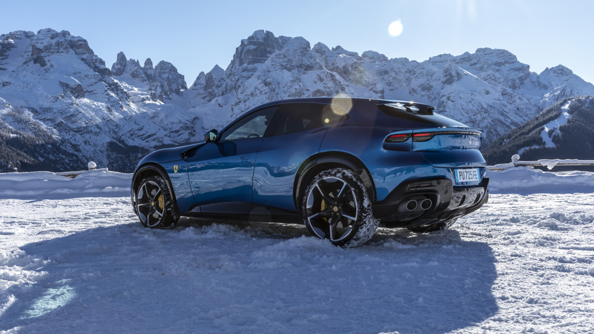 Ferrari supostamente trabalhando em um Purosangue ainda mais rápido