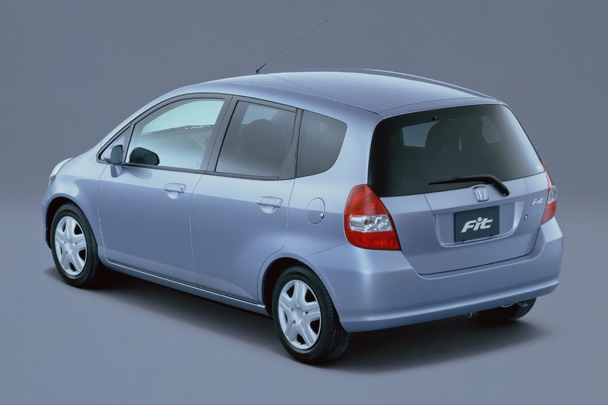 O Honda Fit completa 25 anos: por que este minúsculo hatchback mudou os carros pequenos para sempre