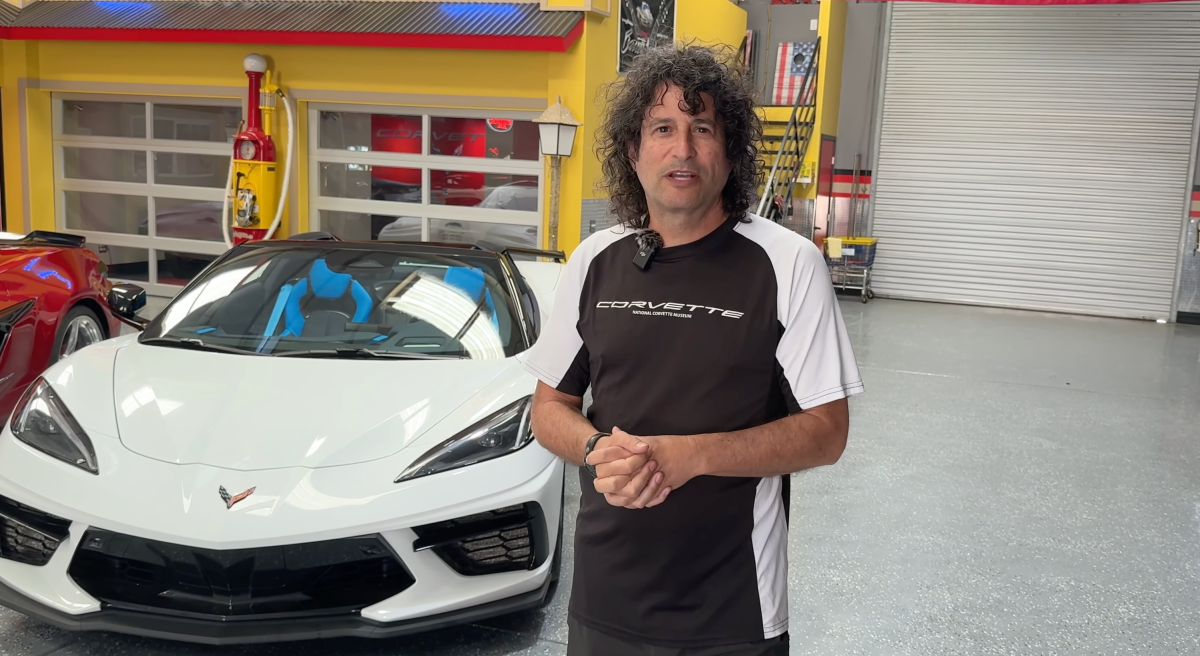 O homem por trás do Corvette C8 dirigiu 27.000 milhas e desmascarou seu maior mito