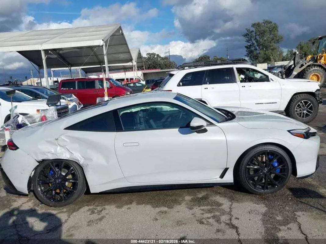 Novos Honda Preludes já foram destruídos com menos de 600 milhas