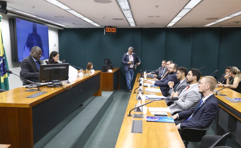 Debate sobre microcrédito destaca importância da educação financeira – Notícias