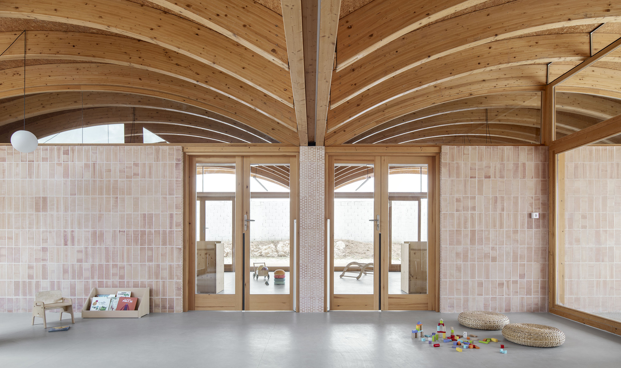 Creche em Muro / BOS Arquitectes
