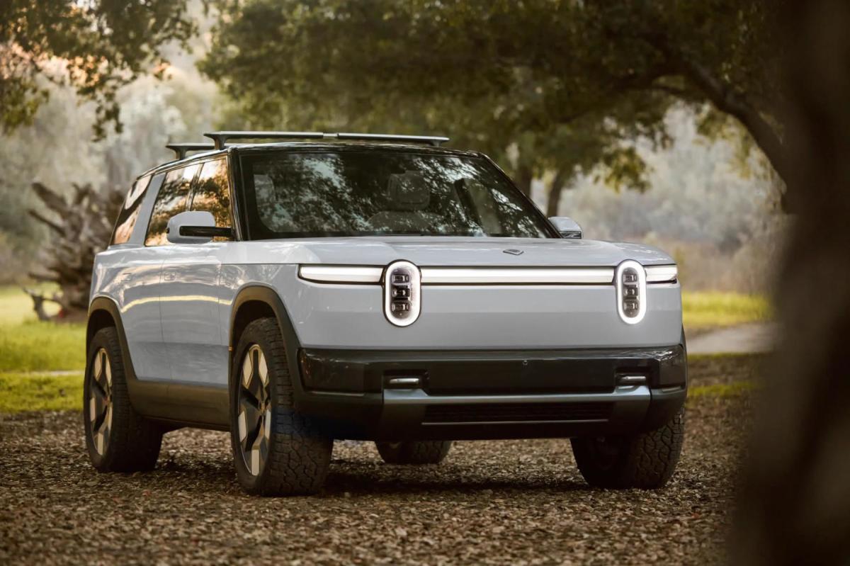 O desempenho do Rivian R2 chega carregado de recursos por US$ 57.990