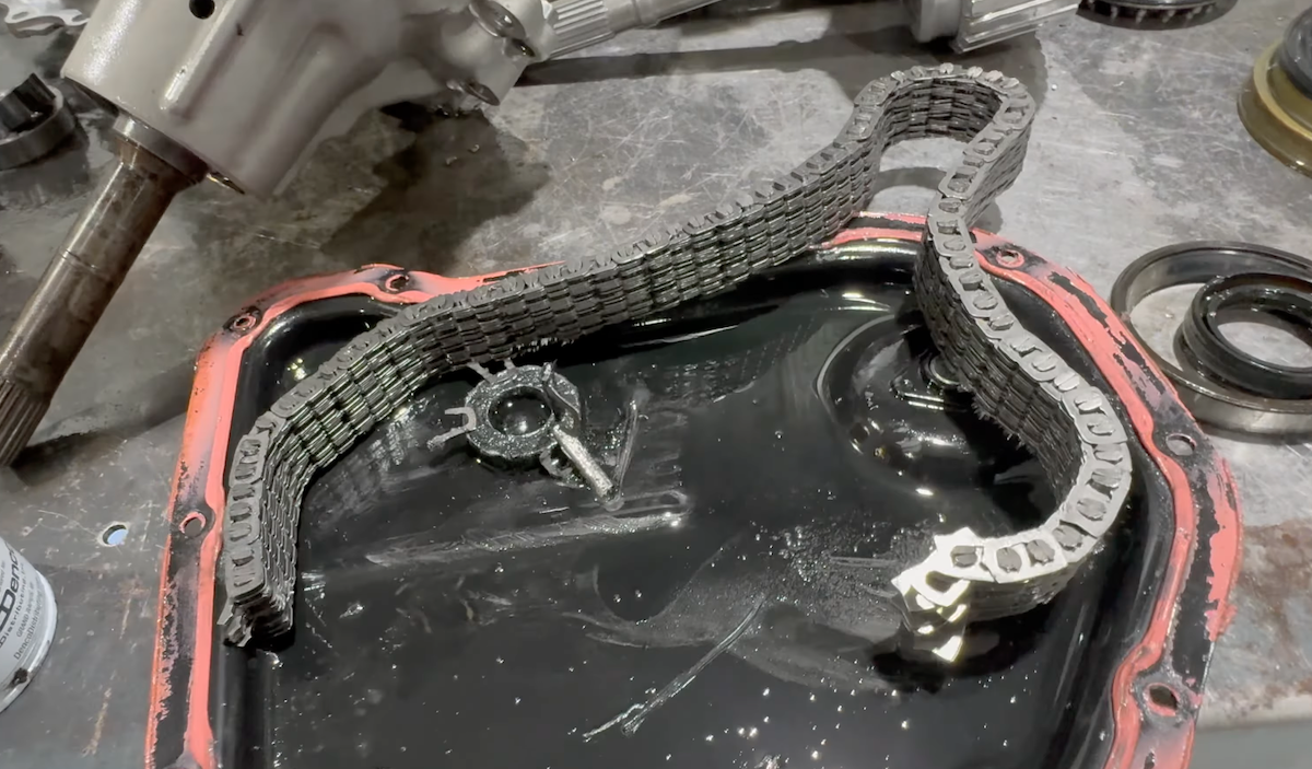 O que acontece quando um Subaru CVT falha? Esta desmontagem mostra tudo