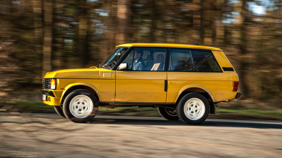 Um Range Rover clássico com troca de V8 agora custa mais que uma Ferrari