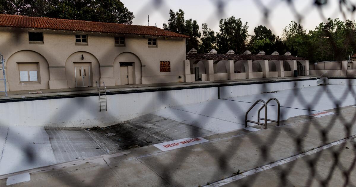 O plano para substituir o histórico Griffith Park Pool de Los Angeles