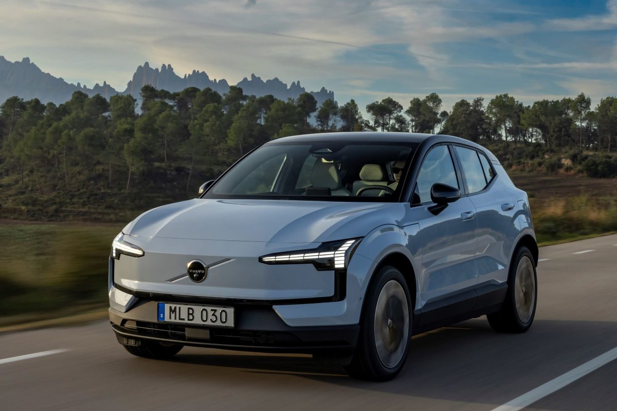 O Volvo EX30 mostra por que os carros ainda precisam de botões