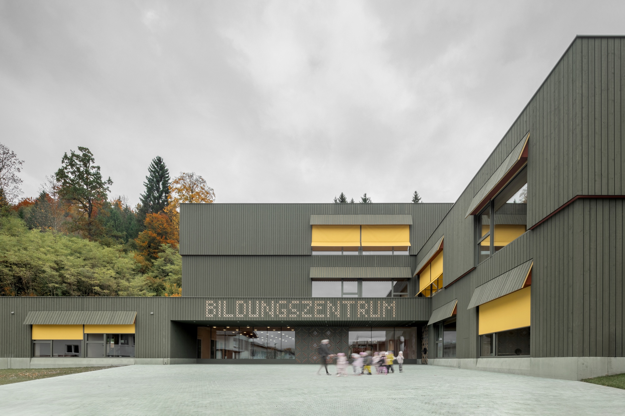 Centro Educacional Kössen / Pedevilla Architects