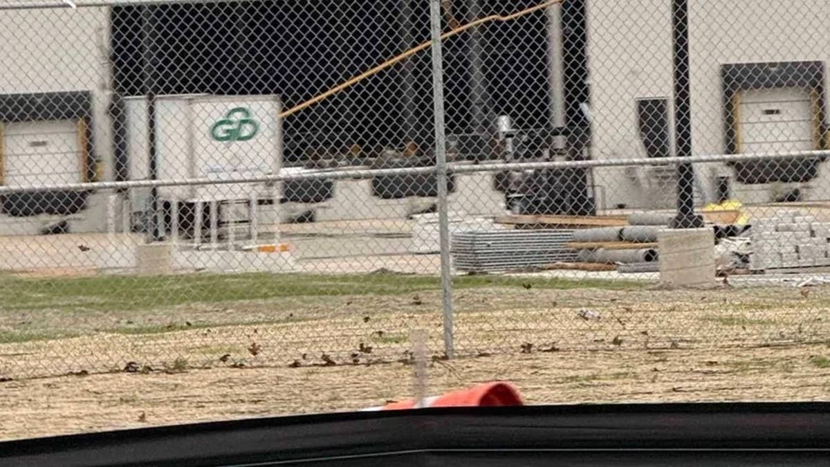 Fábrica Rivian R2 atingida por tornado – as entregas estão em risco?
