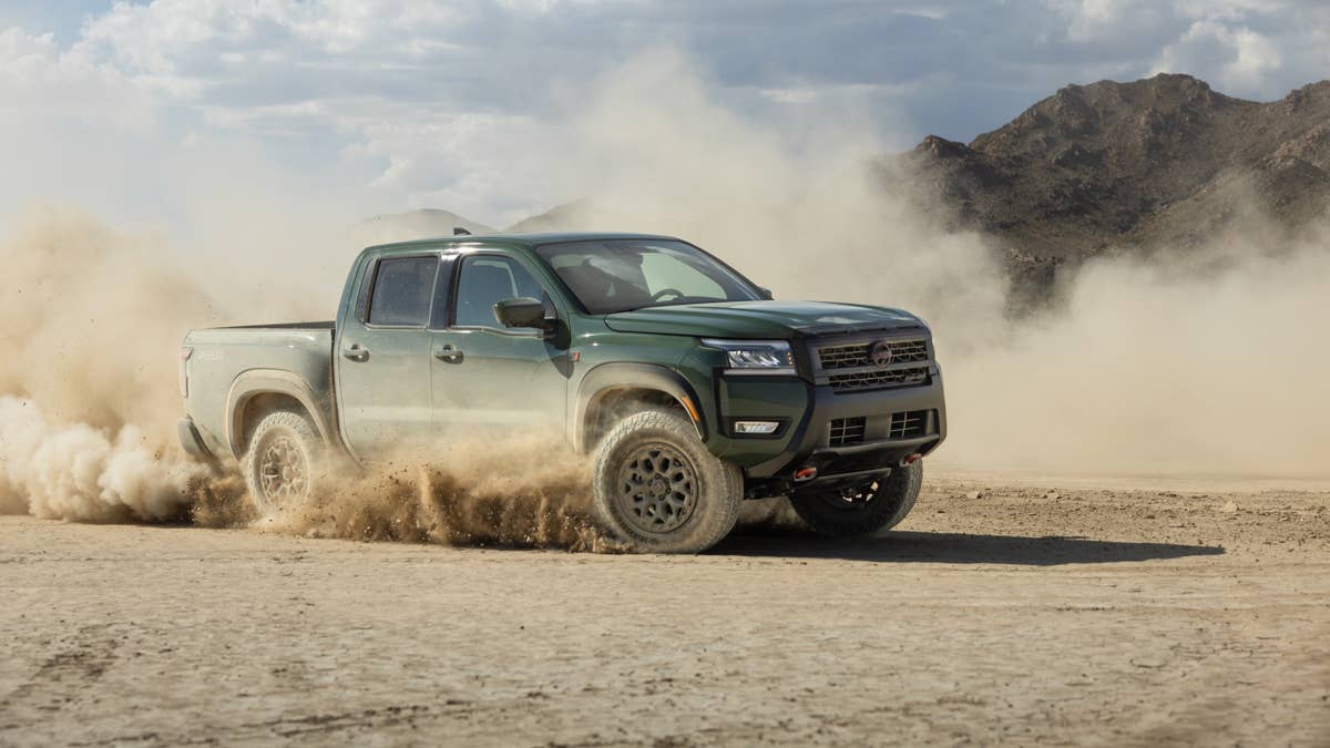 Nissan acabou de dizer aos proprietários para não dirigirem este caminhão construído em Roush