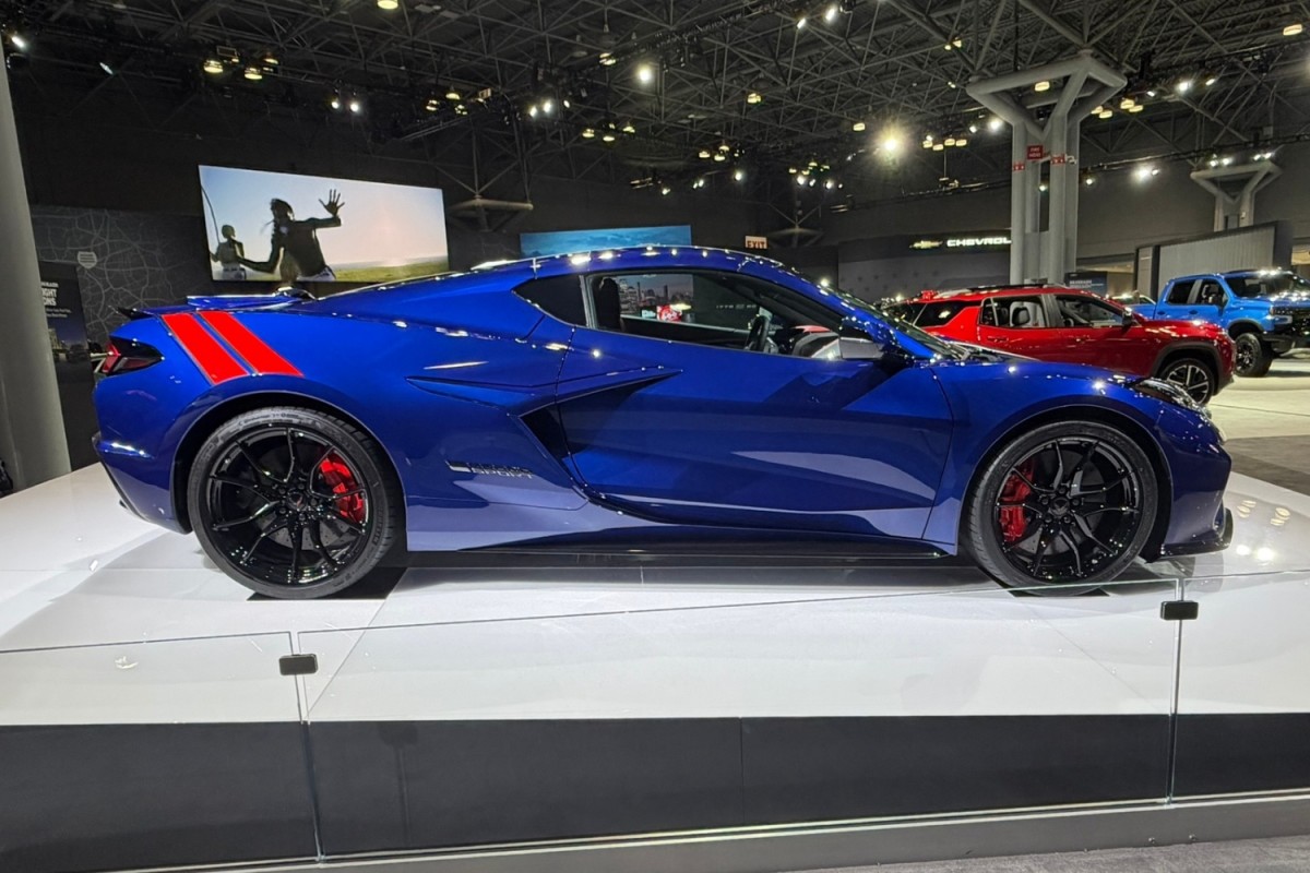 O retorno nostálgico do Corvette Grand Sport chega a Nova York