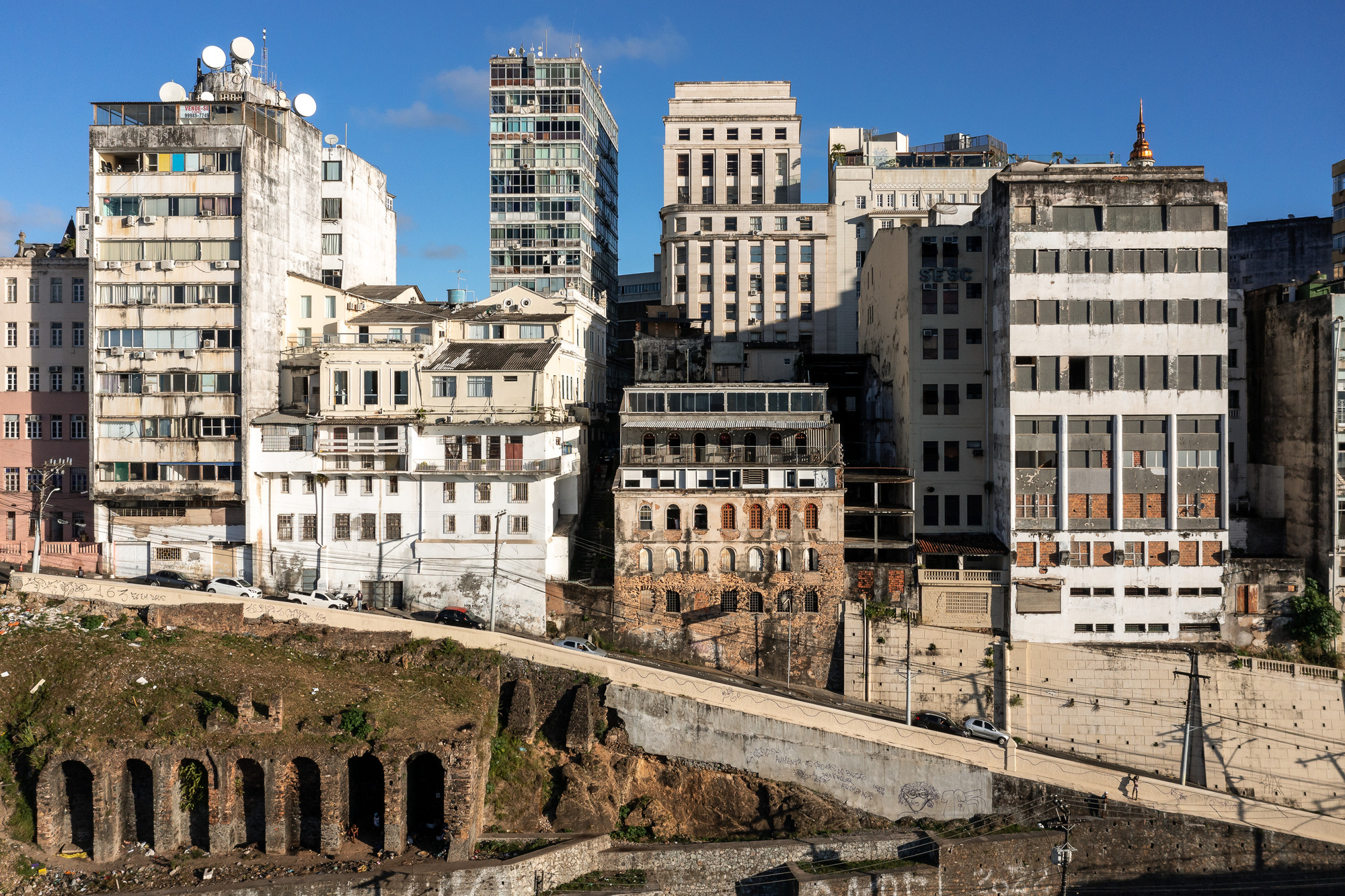 Arquivo: Desconstrução e Reaproveitamento de Materiais para uma Arquitetura Circular