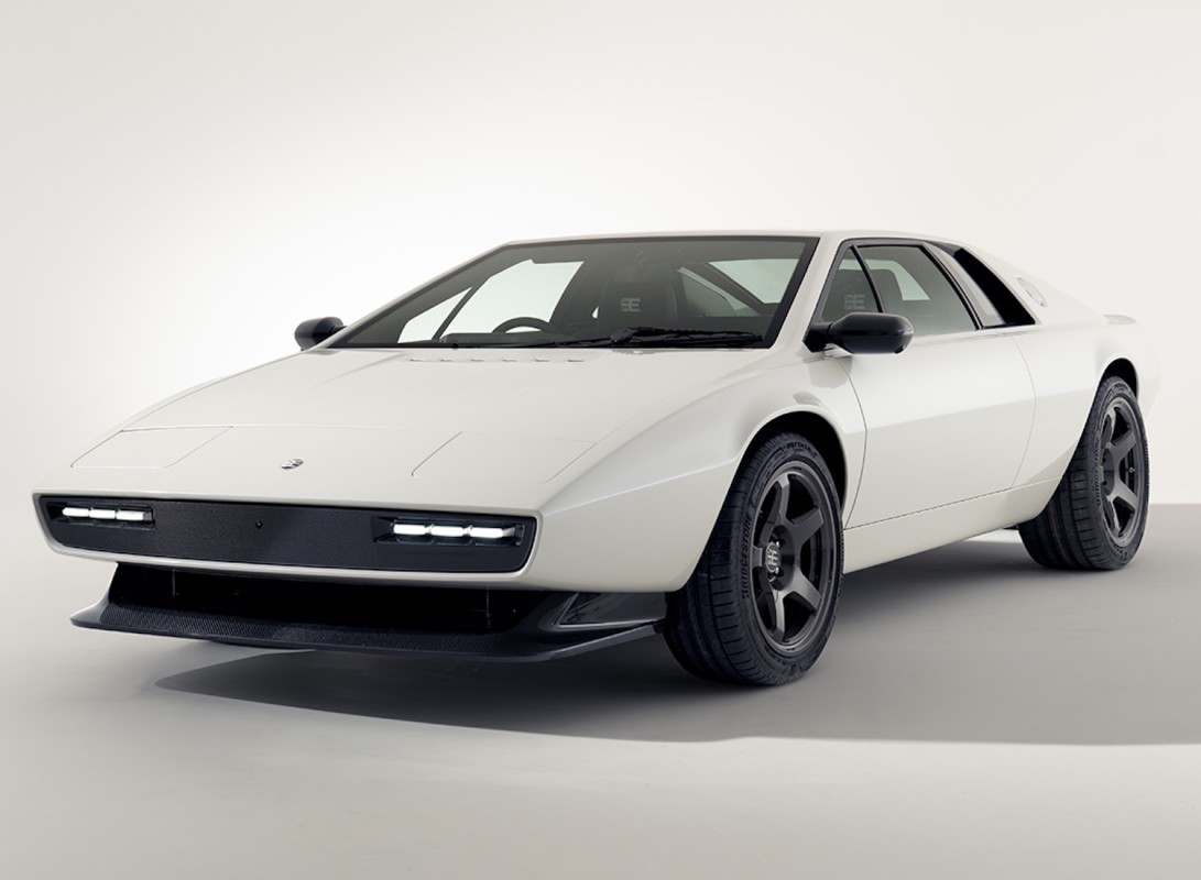 Reborn $ 570.000 Lotus Esprit lança seu V8 reconstruído pela primeira vez