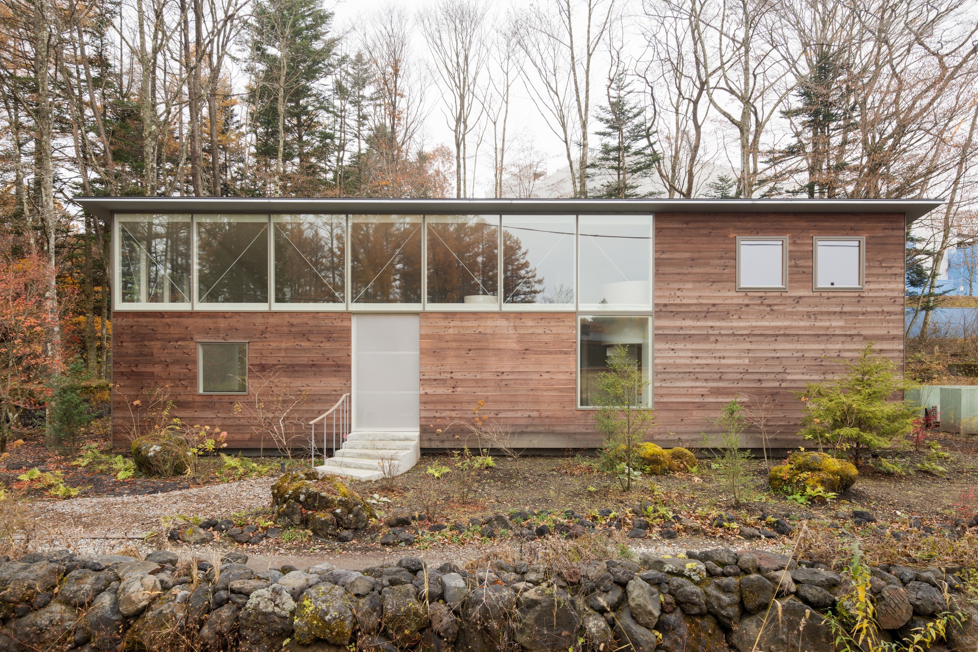 Casa em Karuizawa / nao escritório de arquitetos + Studio Hashimura