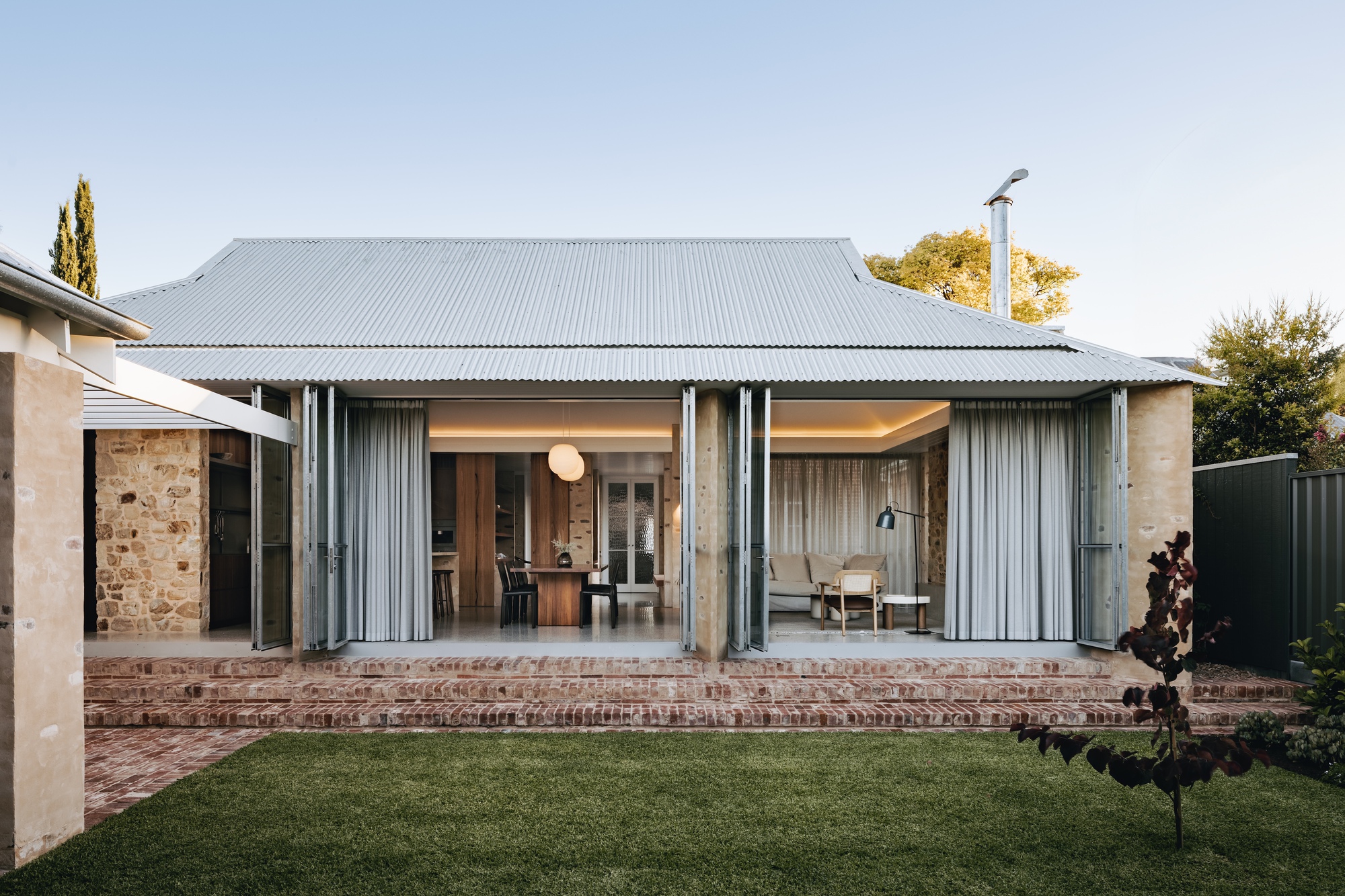 Casa na Cidade / James Allen Architect