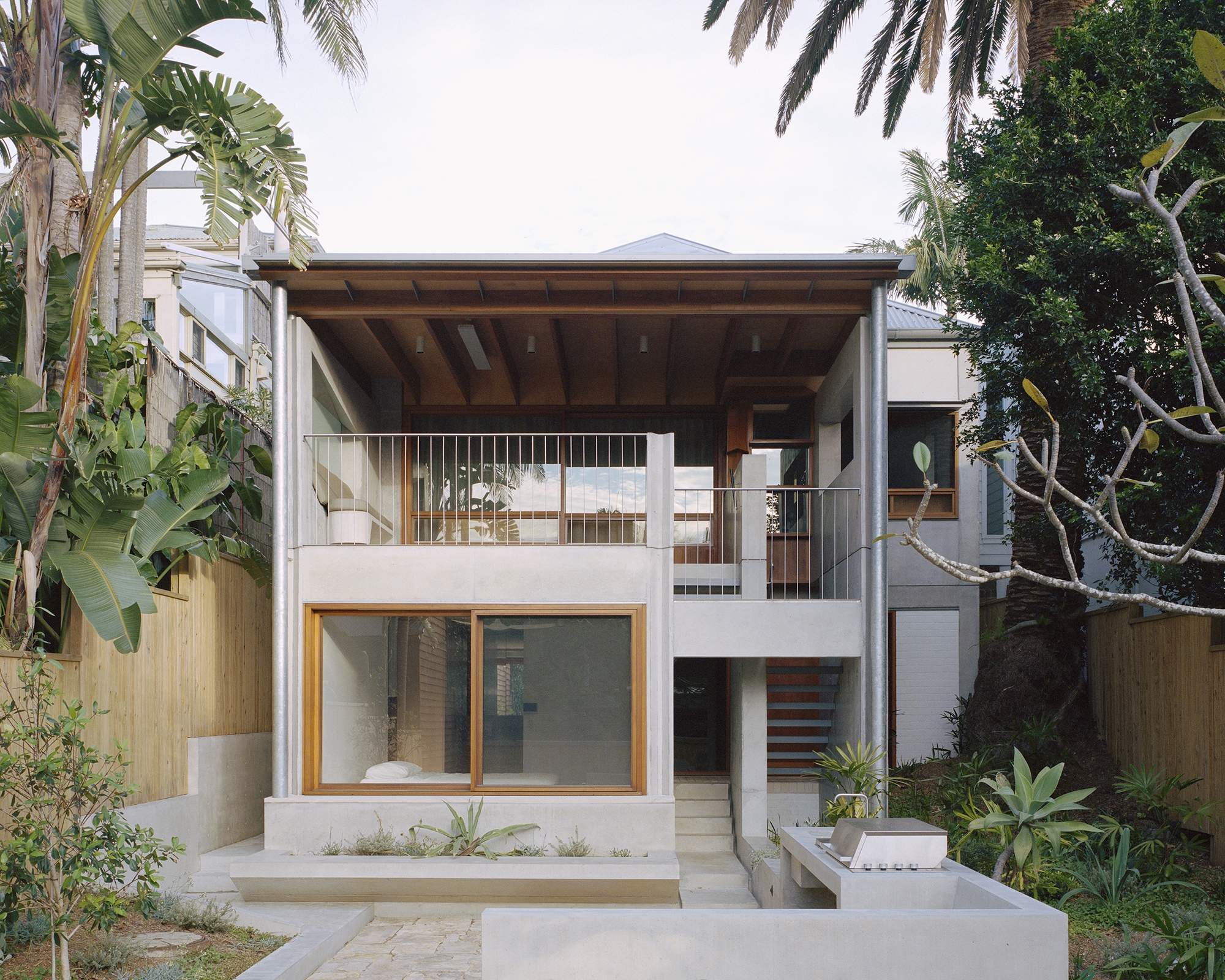 Lee House / Candalepas Associates