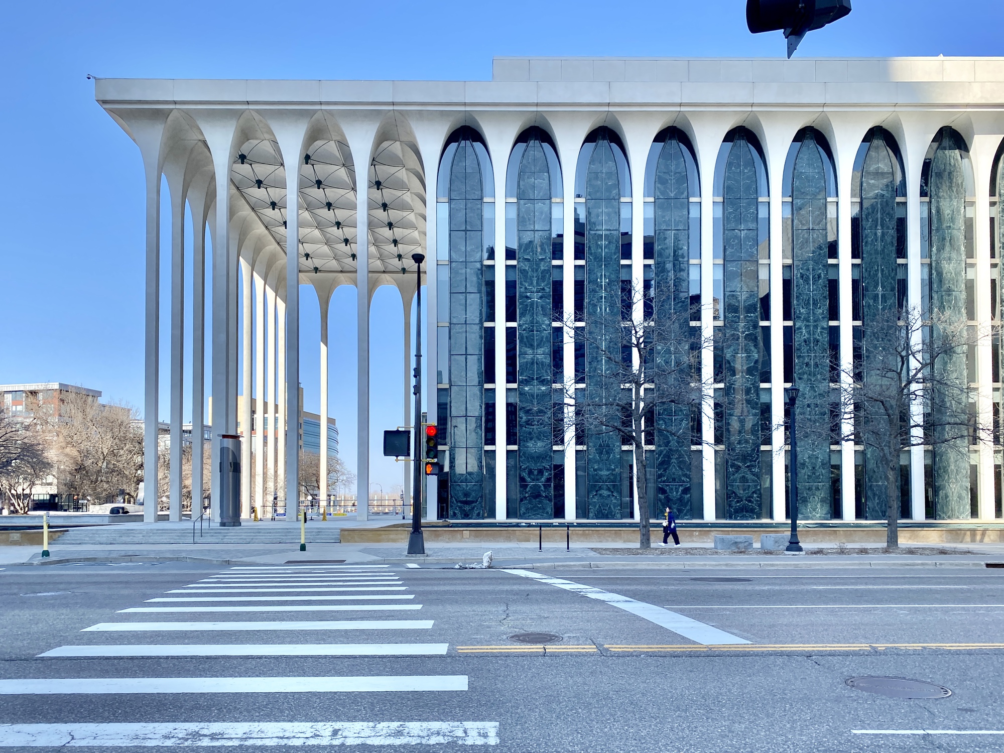 Northwestern National Life Building de Minoru Yamasaki em Minneapolis será convertido em hotel
