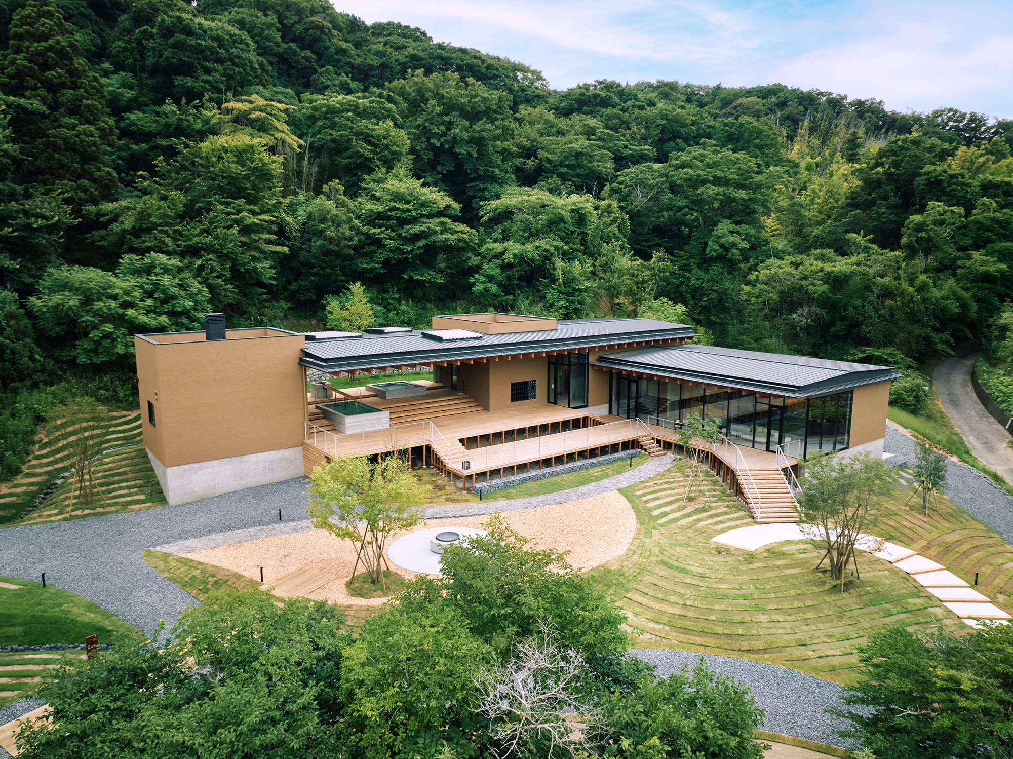 TERRAÇO SATOYAMA / Tatsuro Sasaki Architects