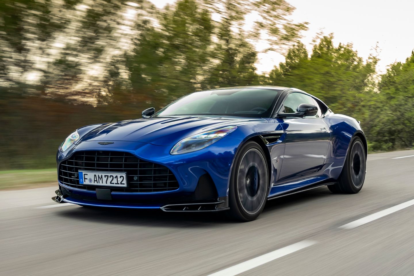 2026 Aston Martin DB12 S | Revisão de pH