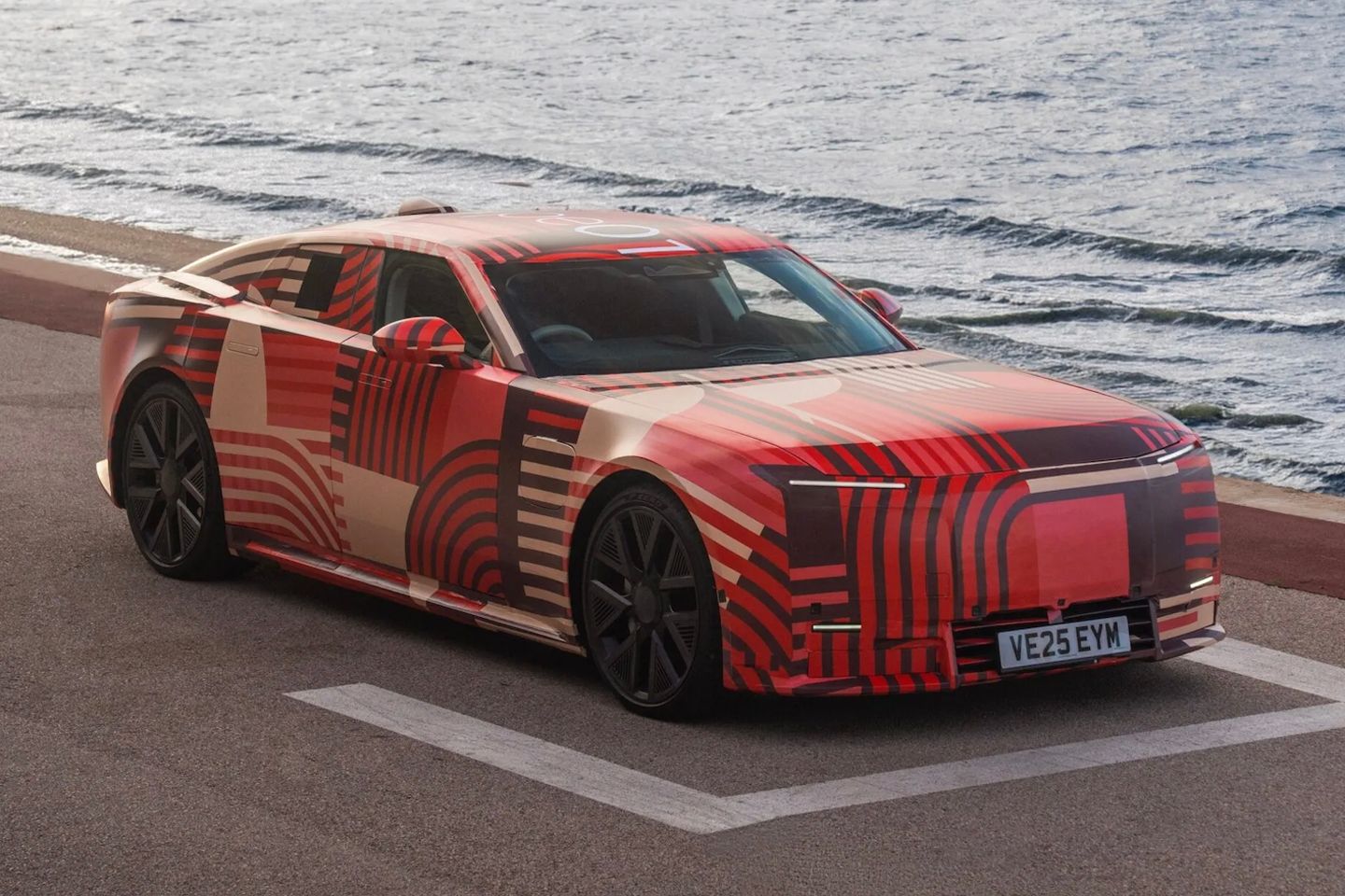 Novo Jaguar Type 01 apresentado em Mônaco