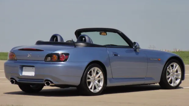 Alguém compre esta Honda S2000 de 835 milhas antes que ela acabe