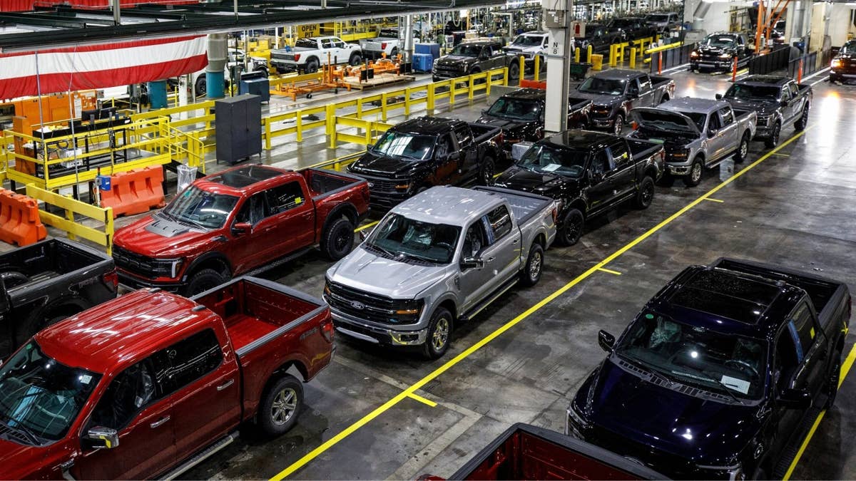 Administração Trump quer que metade dos carros norte-americanos sejam fabricados nos EUA, deixando de lado o Canadá