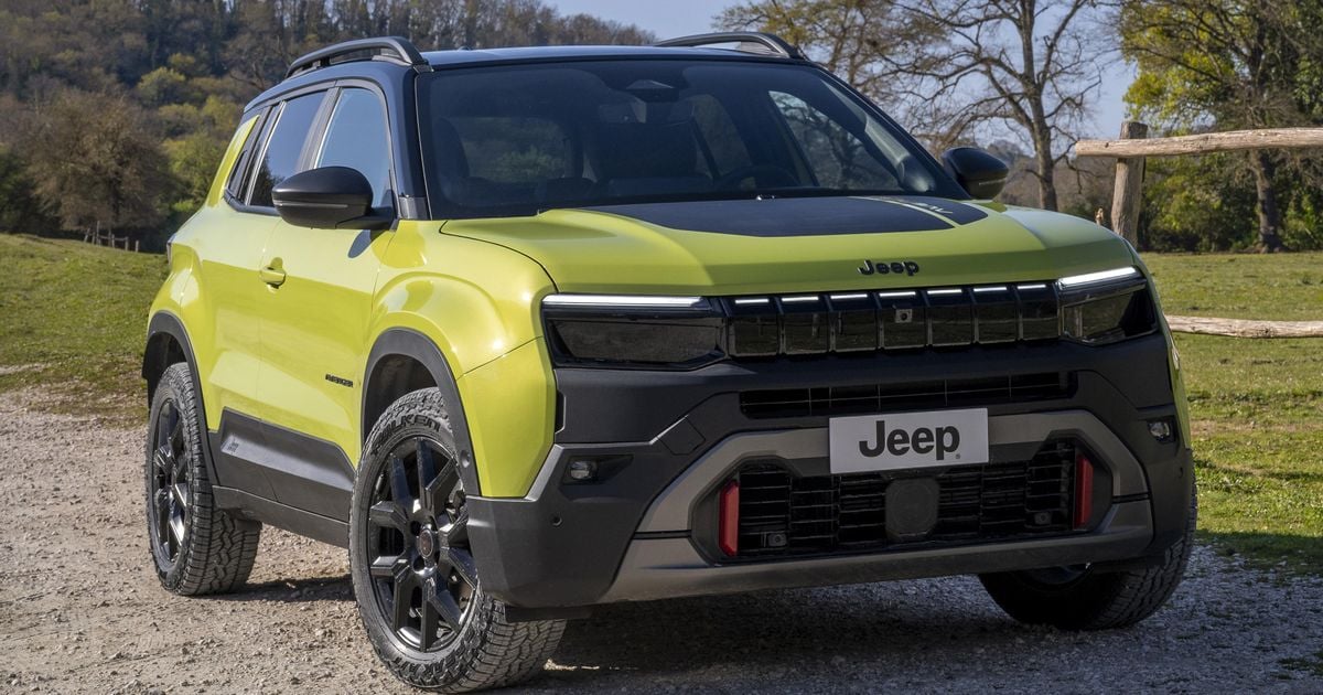 Facelift do Jeep Avenger 2027 revelado na íntegra com nova opção manual