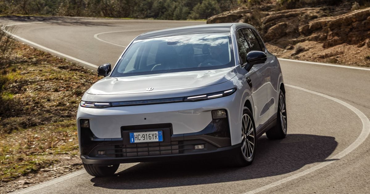 Análise do Leapmotor B10 Hybrid EV 2026: direção rápida
