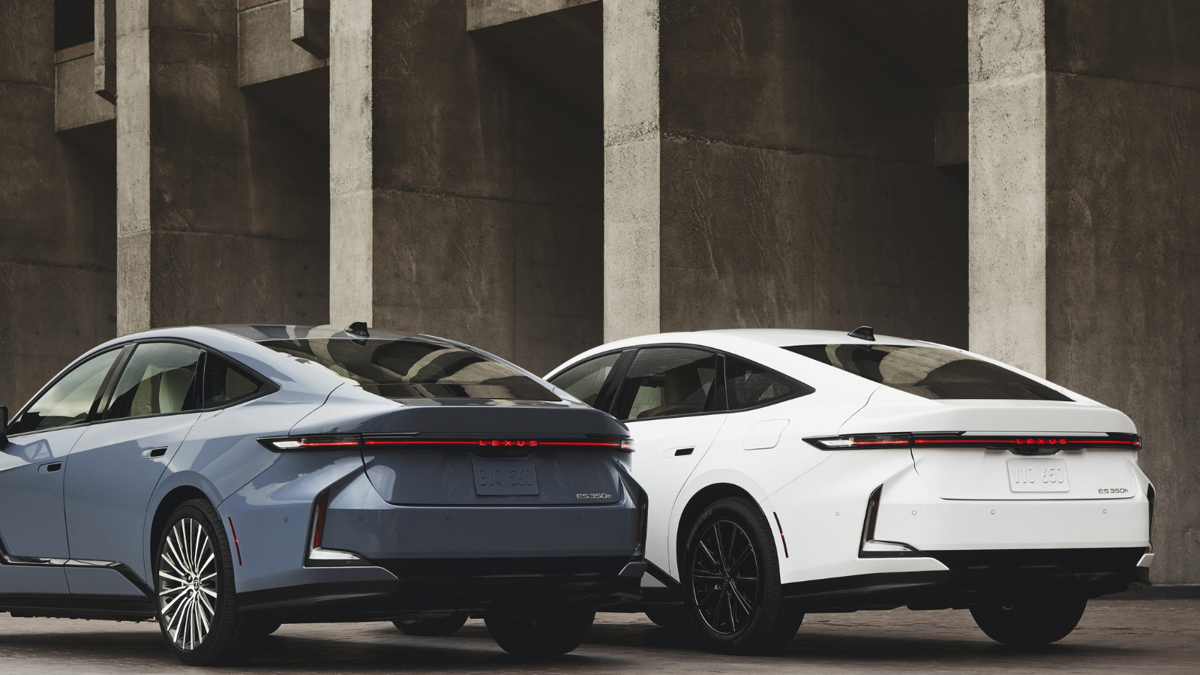 Lexus ES Hybrid começa em US$ 51 mil e chega em junho